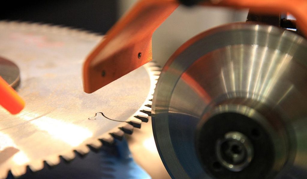 The Importance of Cooling Systems When Using Diamond Saw Blades